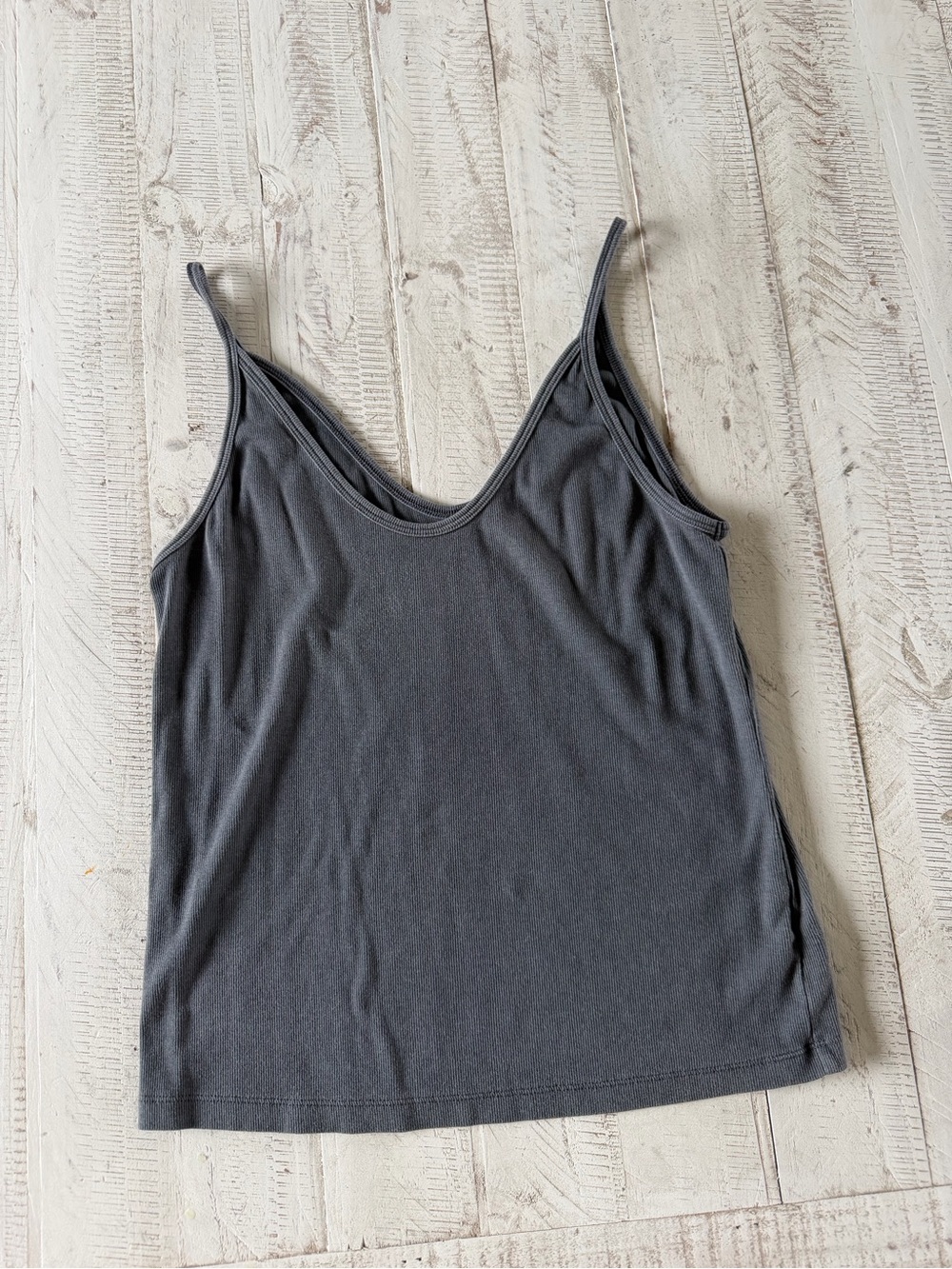 Universal Thread Women’s Charcoal Gray Spaghetti Strap Tank Top